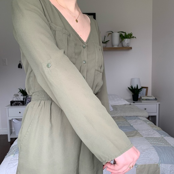 GREEN ROMPER - Picture 4 of 11
